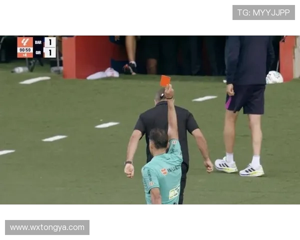 巴萨计划就主帅弗里克被红牌驱逐事件正式上诉以维护球队形象与教练权益 巴萨计划就主帅弗里克被红牌驱逐事件正式上诉以维护球队形象与教练权益